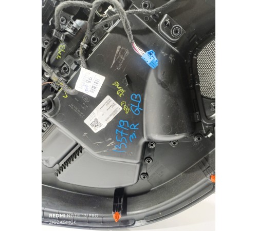 Обшивка двери задняя правая