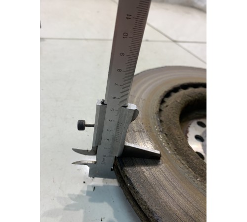 Диск тормозной (задний, левый)