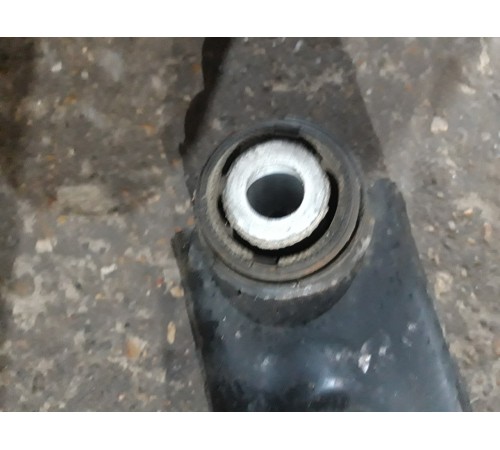 Подрамник задний