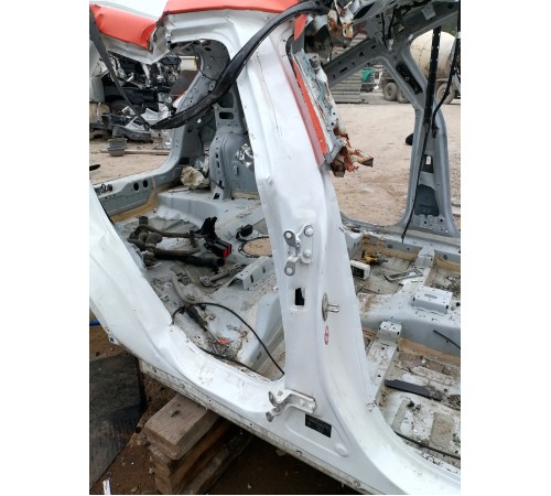 Порог со стойкой правый