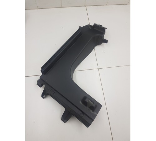 Накладка панели багажника левая