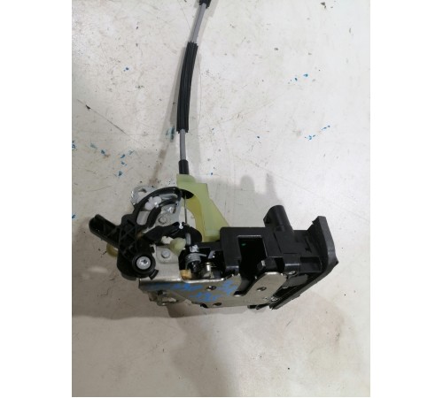 Замок двери задний правый