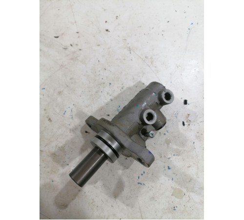 Главный тормозной цилиндр