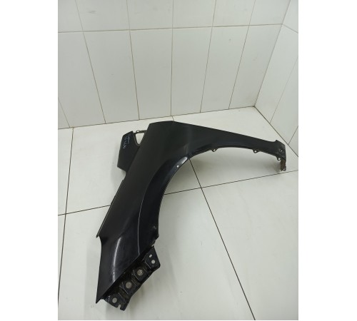 Крыло переднее левое