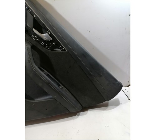 Обшивка двери задняя правая
