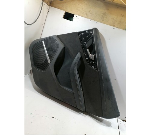 Обшивка двери задняя правая