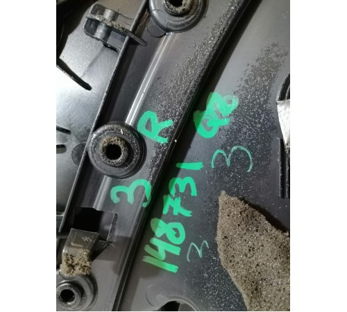 Обшивка двери задняя правая