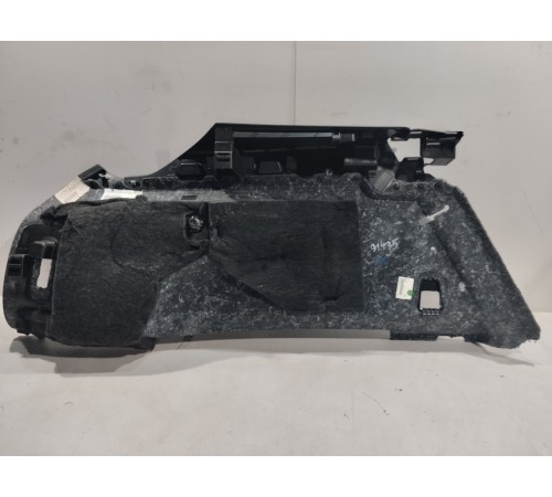 Обшивка багажника (правая)