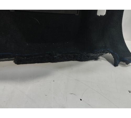 Обшивка багажника (правая)