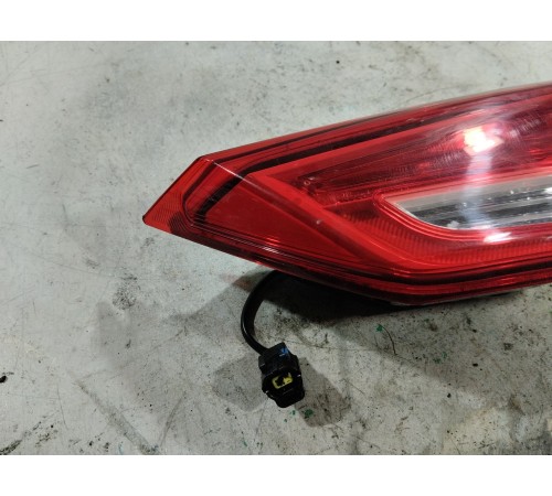 Фонарь задний правый внутренний