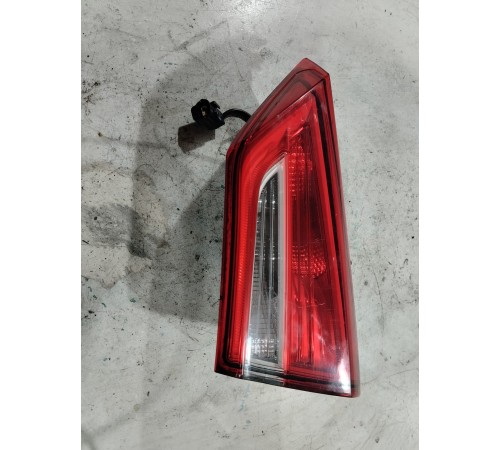 Фонарь задний правый внутренний