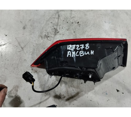 Фонарь задний правый внутренний