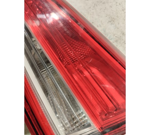 Фонарь задний правый внутренний