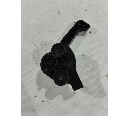 Ручка открывания капота