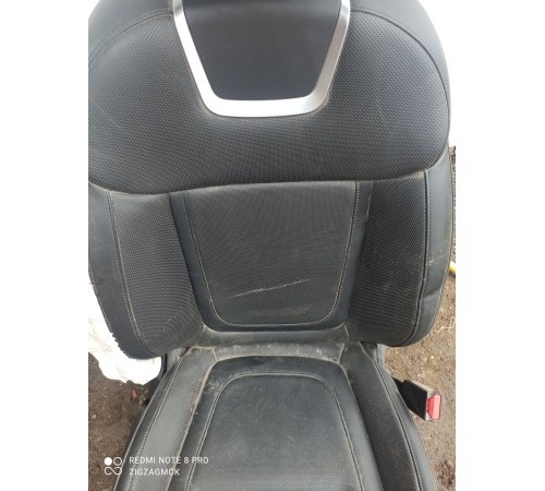 Сиденье передние правое