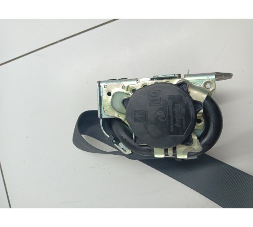 Ремень безопасности задний правый