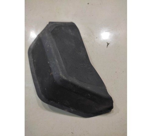 накладка заднего фонаря левая