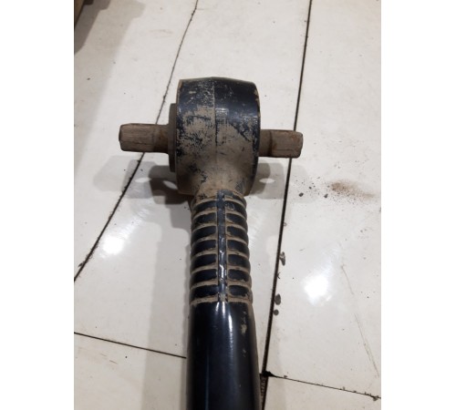 Тяга реактивная V-образная