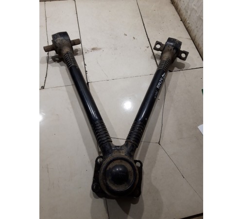 Тяга реактивная V-образная