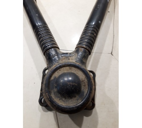 Тяга реактивная V-образная