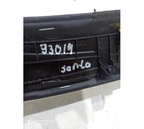 Накладка центральной консоли (левая)