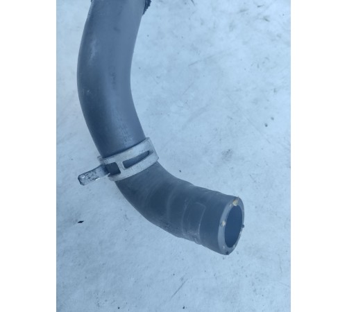 Патрубок системы охлаждения