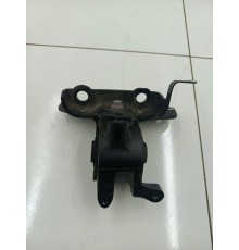 Подушка двигателя левая