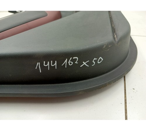 Обшивка двери передняя левая