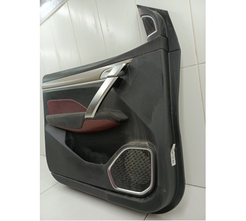 Обшивка двери передняя левая