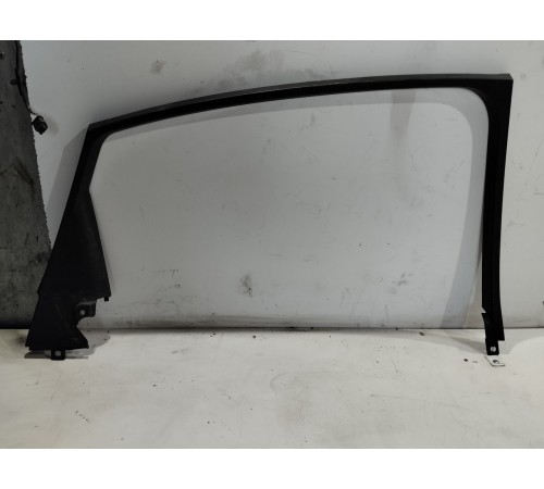 Рамка стекла двери (задняя левая)