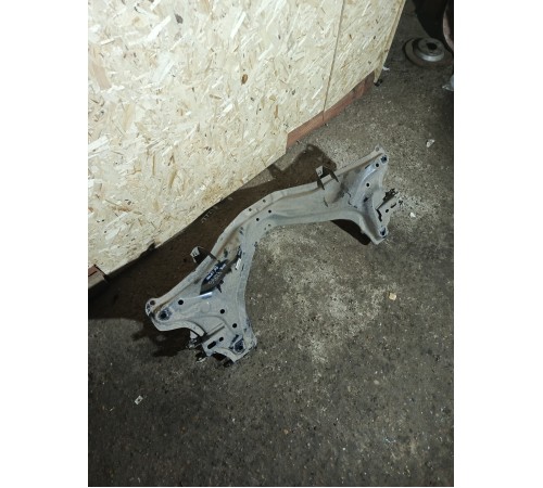 Балка подвески (подрамник) задняя