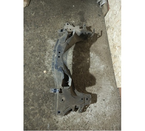 Балка подвески (подрамник) задняя