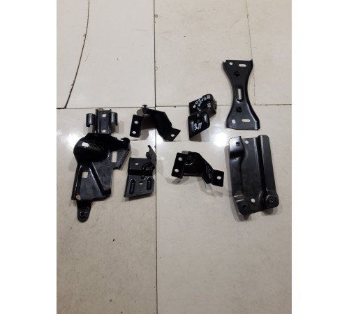 Кронштейн (крепление) салона