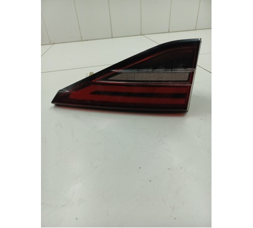 Фонарь задний левый внутренний