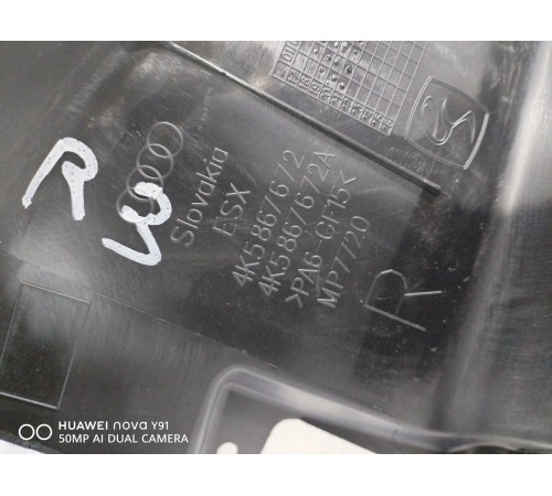 Накладка стекла двери (задняя правая)