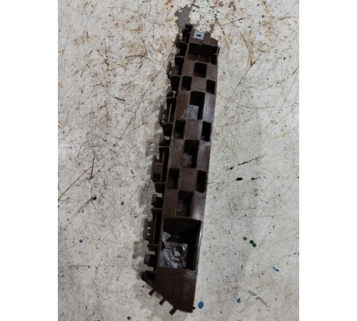 Кронштейн переднего бампера левый