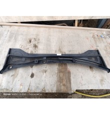 Жабо лобового стекла