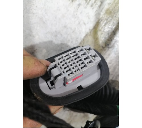 Электропроводка двери задняя левая