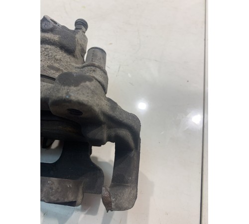 Тормозной суппорт (задний, правый)