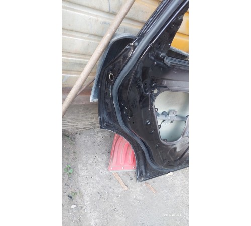 Дверь задняя левая