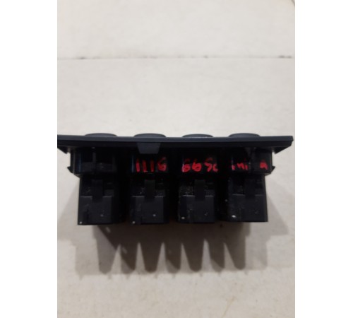 Панель кнопок выключателей в сборе