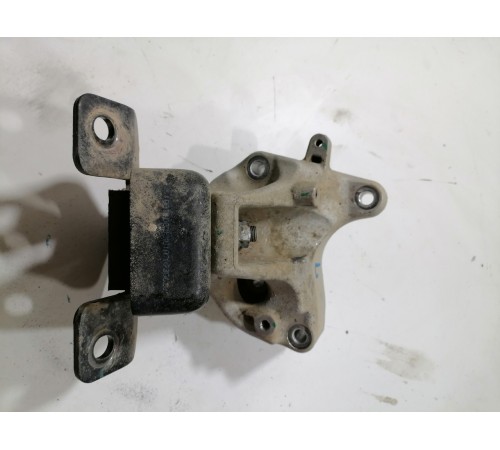 Подушка двигателя левая , кронштейн