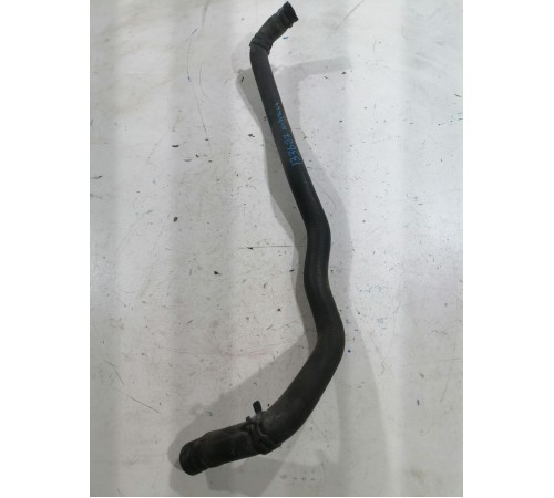 Патрубок системы охлаждения