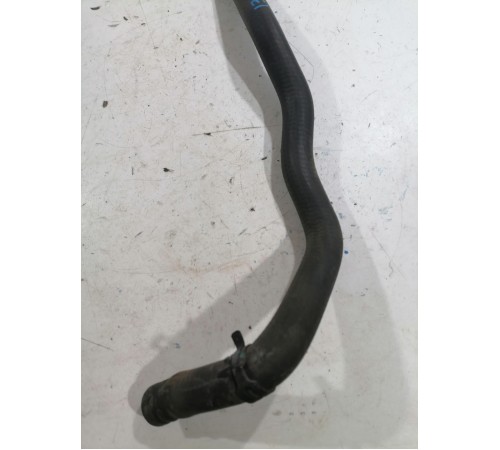 Патрубок системы охлаждения