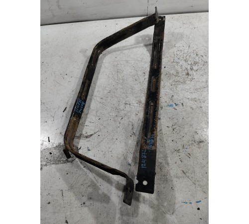 Крепление топливного бака 2шт