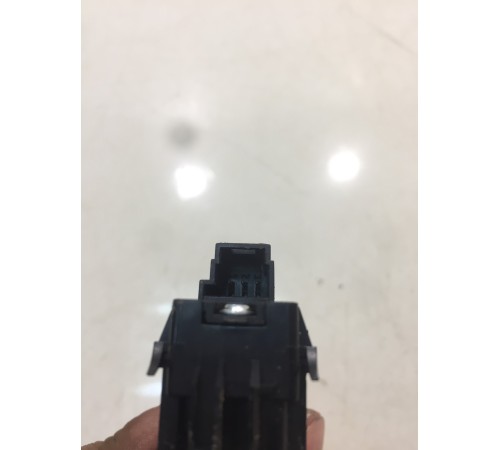 Кнопка центрального замка