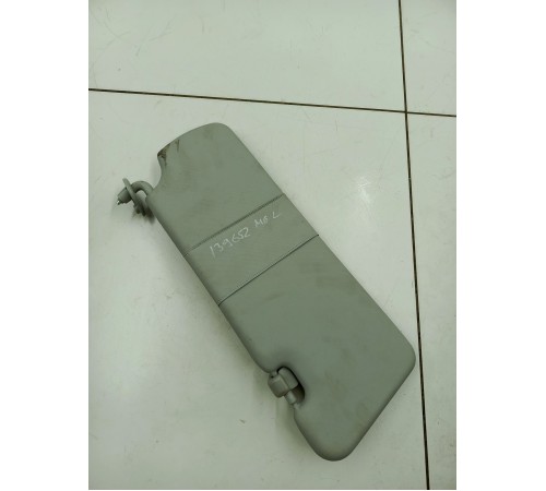 Козырек солнцезащитный левый