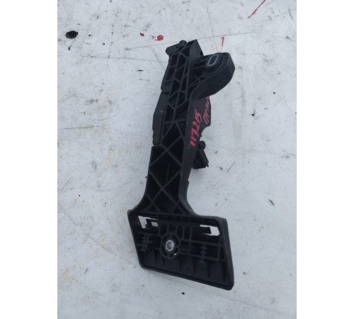 Педаль акселератора (газа)