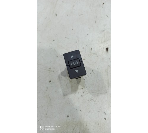 Кнопка HUD (информационного дисплея)