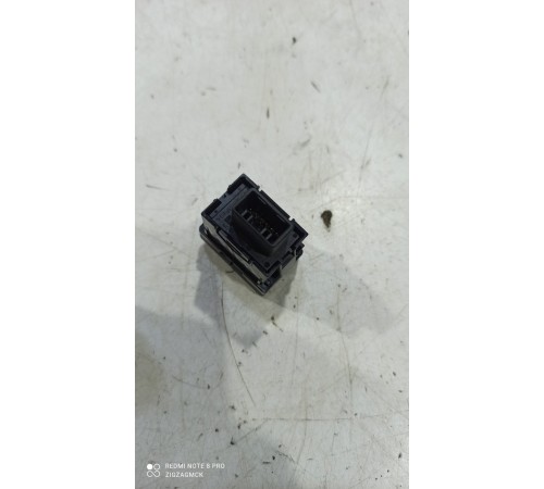 Кнопка HUD (информационного дисплея)